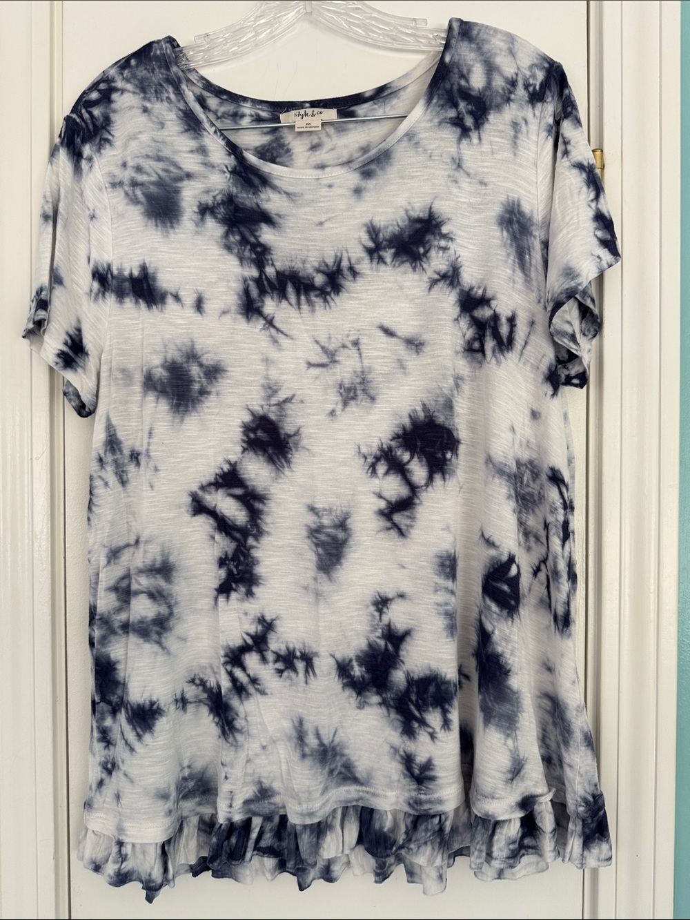 Style & Co. White and Navy Tie-Dye Short Sleeve Ruffle Hem Top